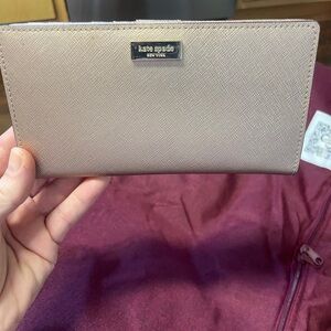 NWT Authentic Kate Spade Staci Laurel Way Snap Closure Wallet Pink Shimmer